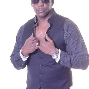 Meet your Posher, Author andre